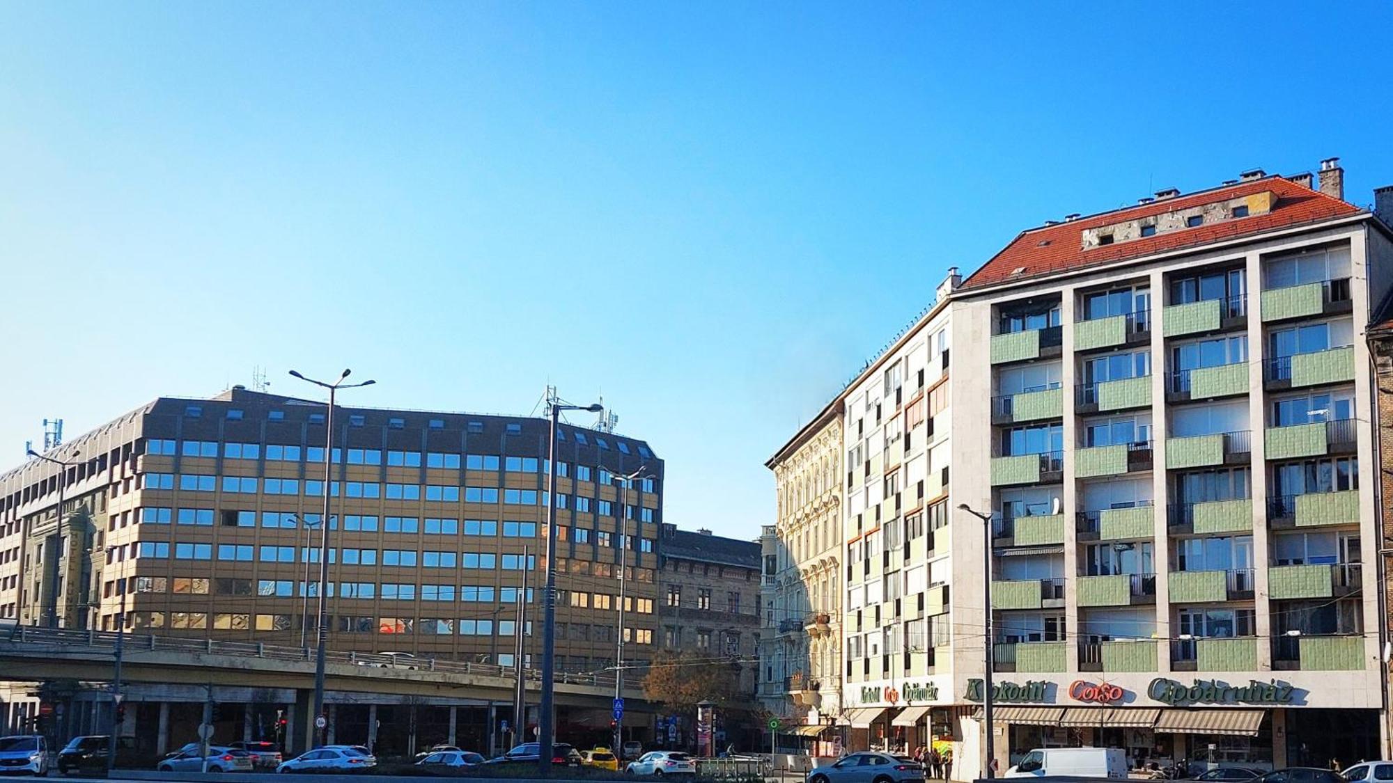 Station Lux Downtown Apartment